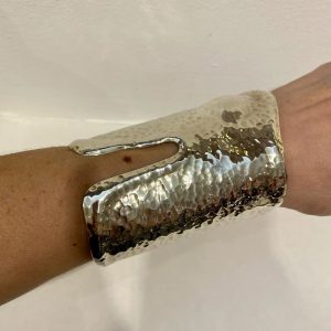 Pulsera ANCHA TEXTURIZADA